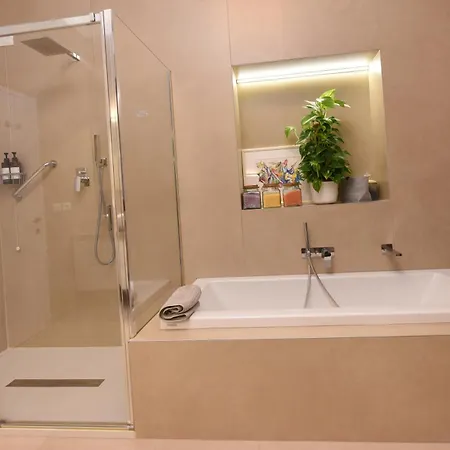 Appartement Soderini Splendor: First Floor Palazzo Charm At Castello Square Venise